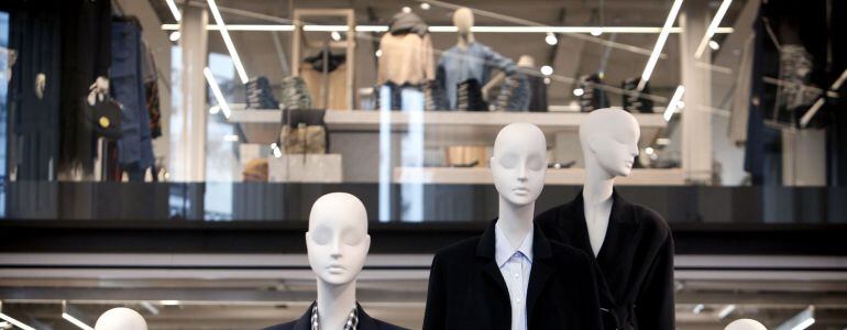 Vista del interior de la nueva tienda que Zara ha abierto en A Coruña