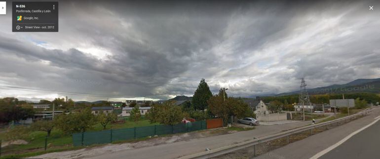 La vivienda está ubicada en el barrio ponferradino de La Martina