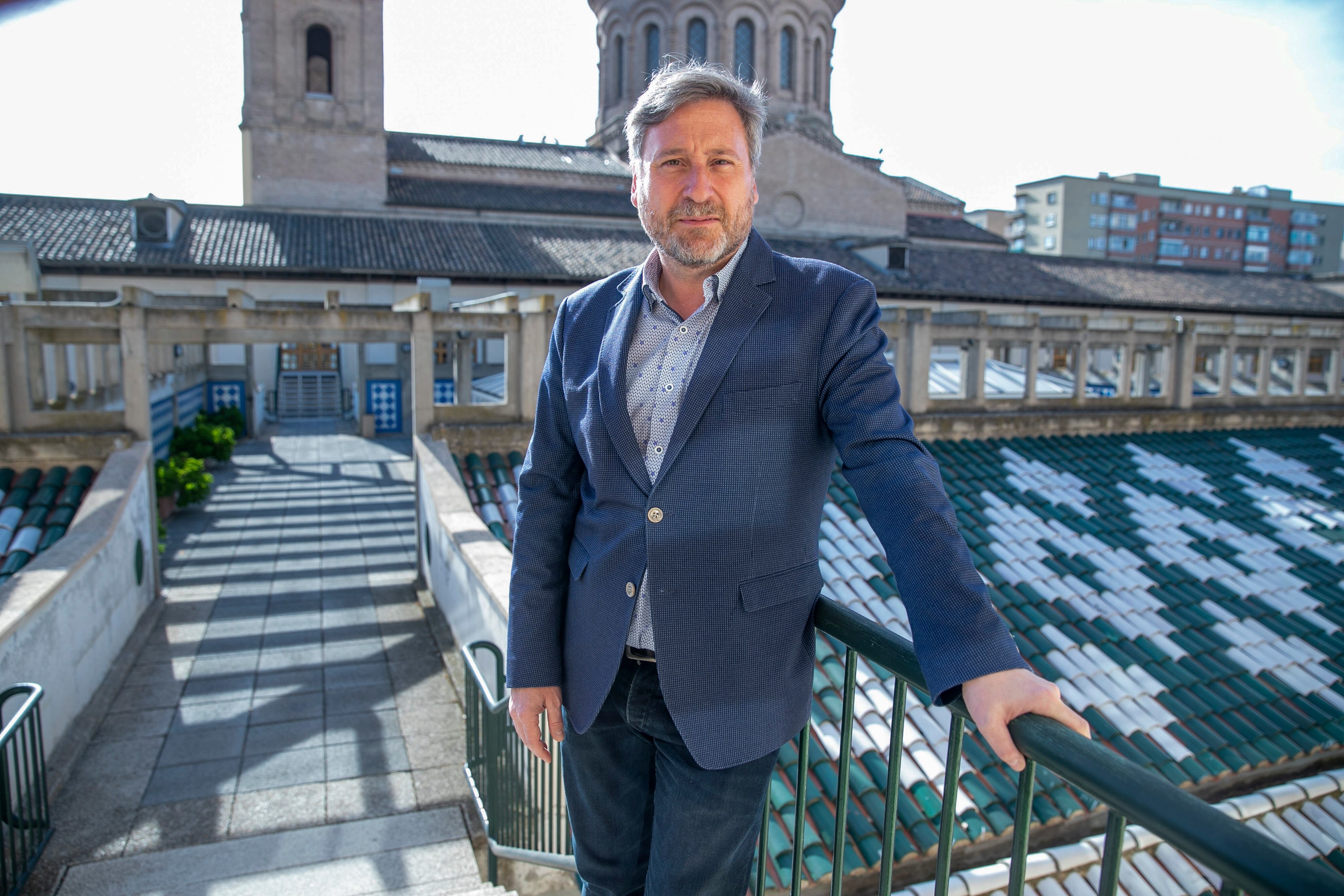 Tras ocho años al frente de la Consejería de Vertebración del Territorio, José Luis Soro, de CHA, está satisfecho de haber puesto las bases de políticas estructurales de su departamento. EFE/Javier Cebollada