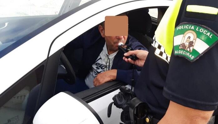 Un control de policía en Algeciras