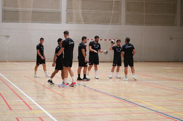 Primer entrenamiento del Trops Málaga en pretemporada