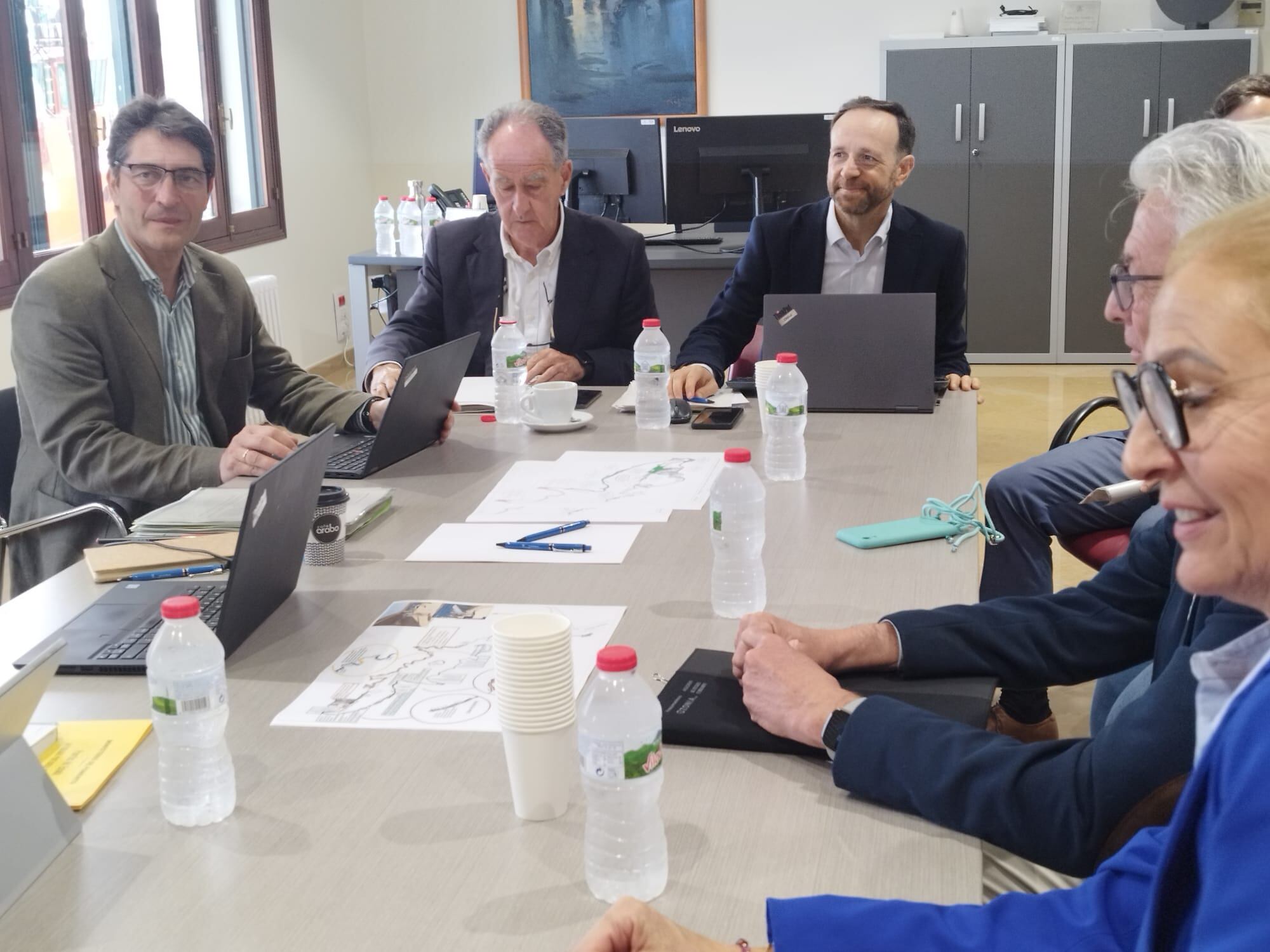 Reunió a la seu d&#039;Autoritat Portuària de Maó