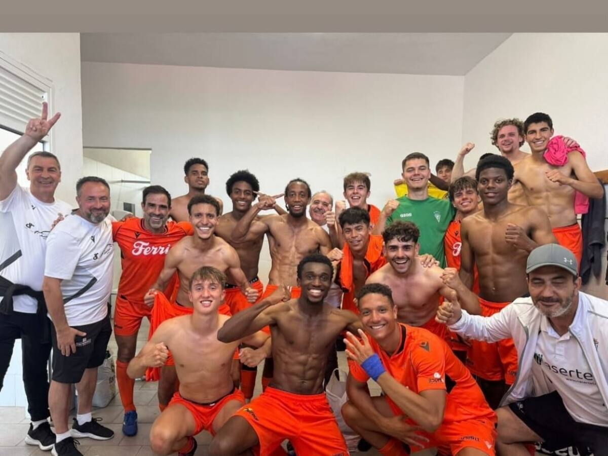 El Villena CF vence por 2-4 en Almoradí y queda en 9ª posición al final de la temporada