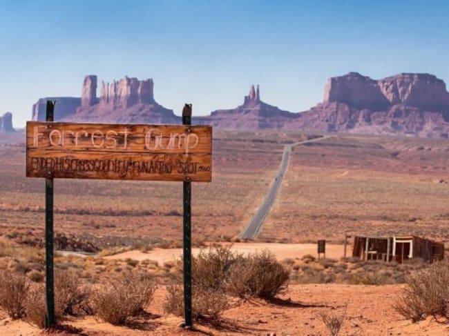 Cartel con el nombre de Forrest Gump con el que Chris se cruzó durante una de sus estapas