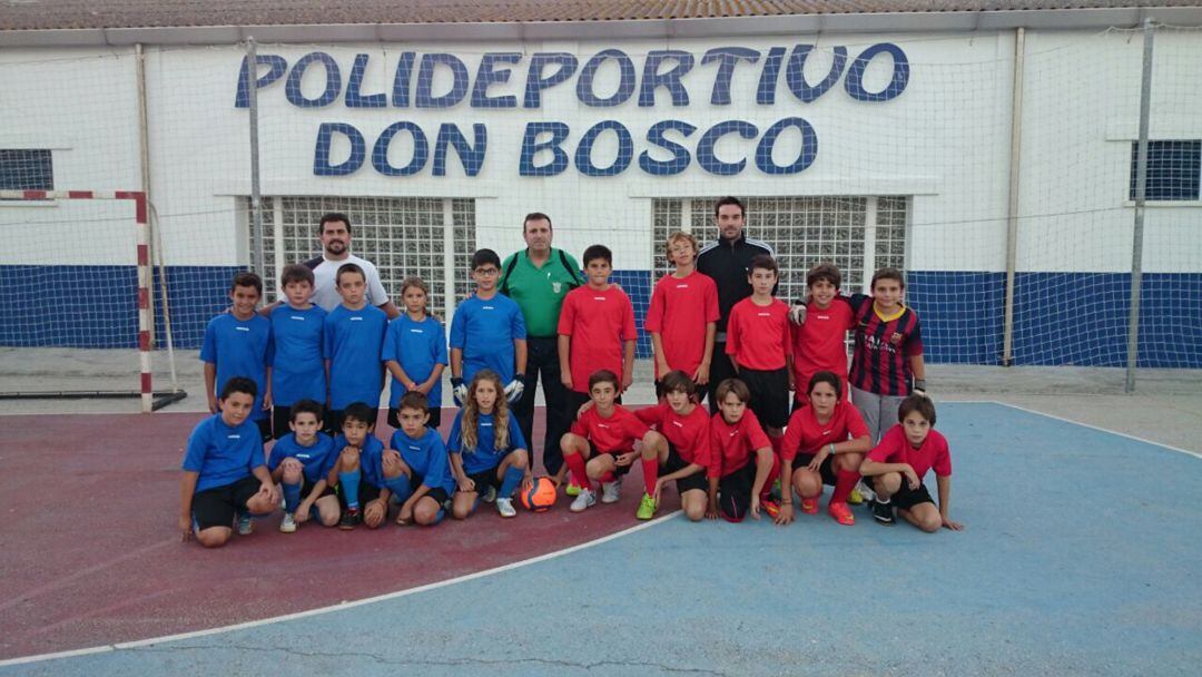 Imagen de dos equipos.