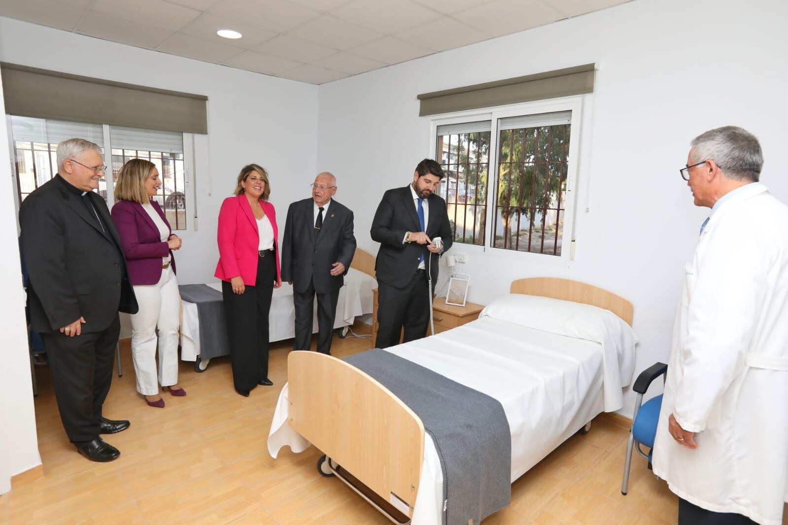 El Santo y Real Hospital de Caridad inaugura su nuevo centro de día y una residencia con 35 y 14 plazas respectivamente