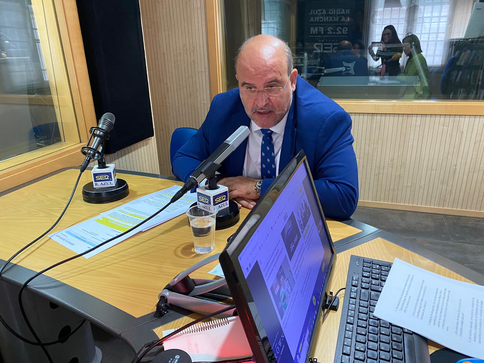 El vicepresidente de Castilla-La Mancha, José Luis Martínez Guijarro, en la entrevista de Radio Azul