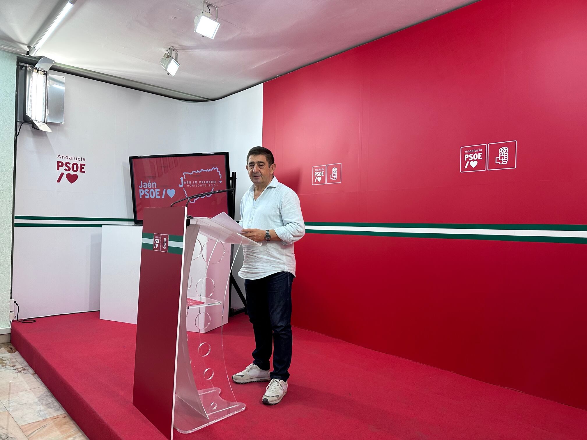 Francisco Reyes en la sede provincial de PSOE de Jaén.