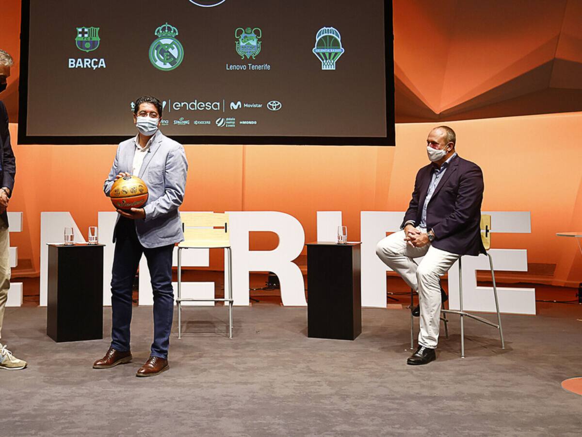 El Cabildo y el Lenovo se reúnen para instalar una segunda cancha en el Santiago Martín