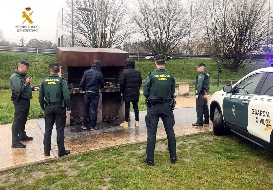 La Guardia Civil Detiene A Seis Menores 