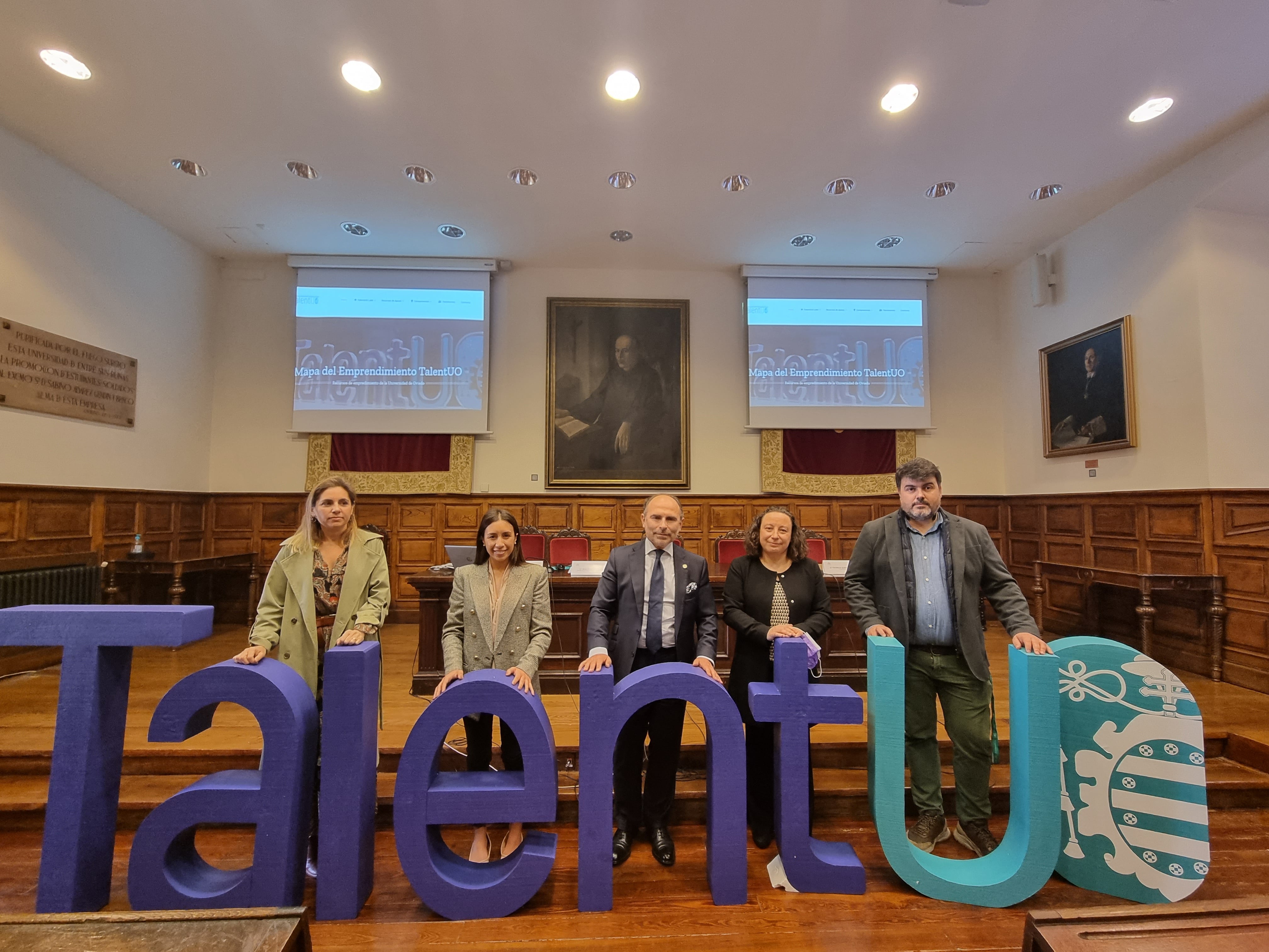 Presentación del mapa de emprendimiento de la Universidad de Oviedo (TalentUO) en el Aula Magna del Edificio Histórico de la institución