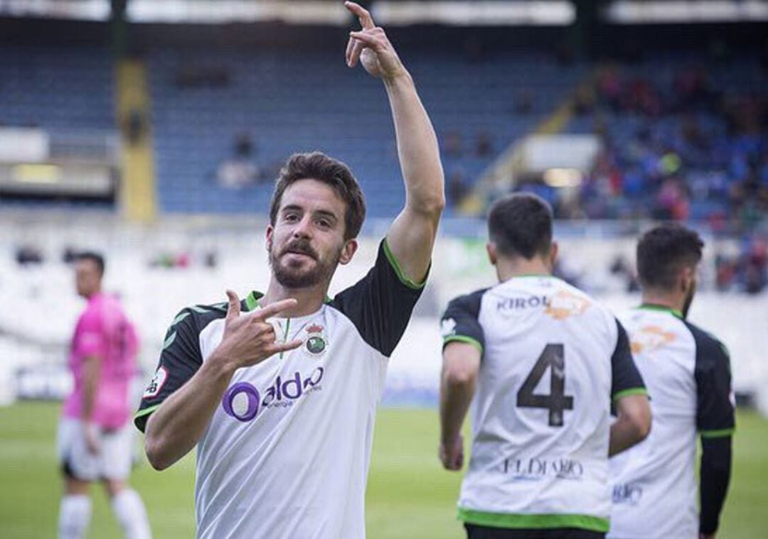 Rafa de Vicente celebrando un gol