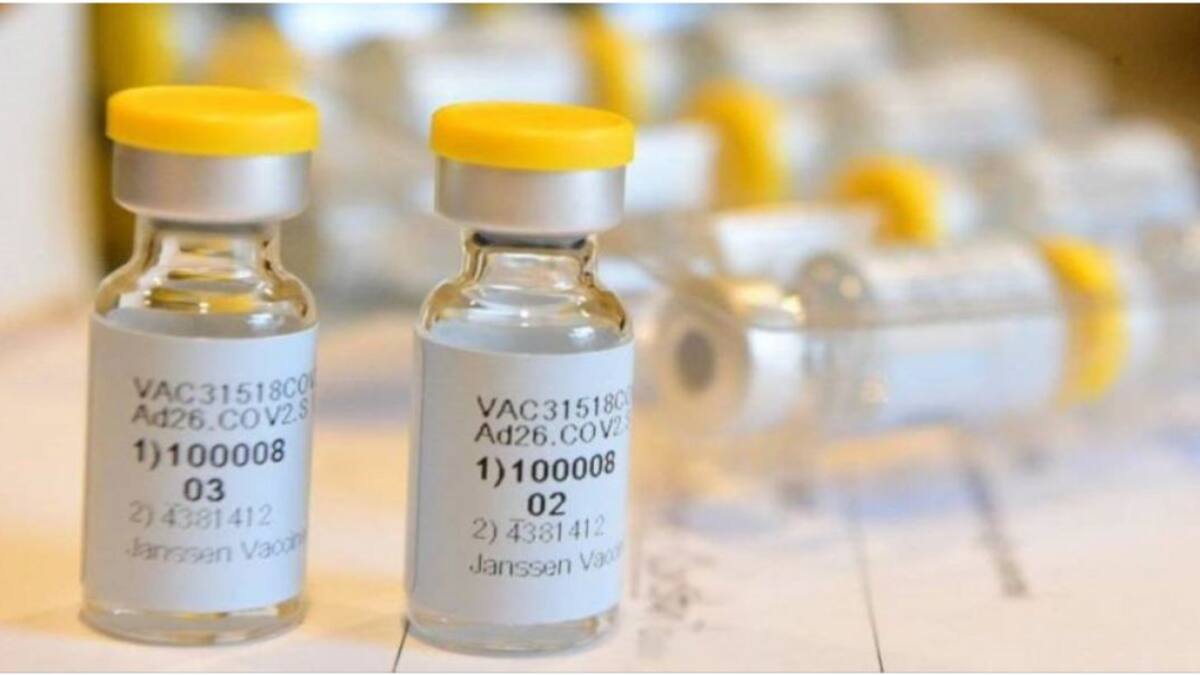 La paralización de la vacuna de Jansen "va a trastocar el calendario vacunal de Castilla-La Mancha"