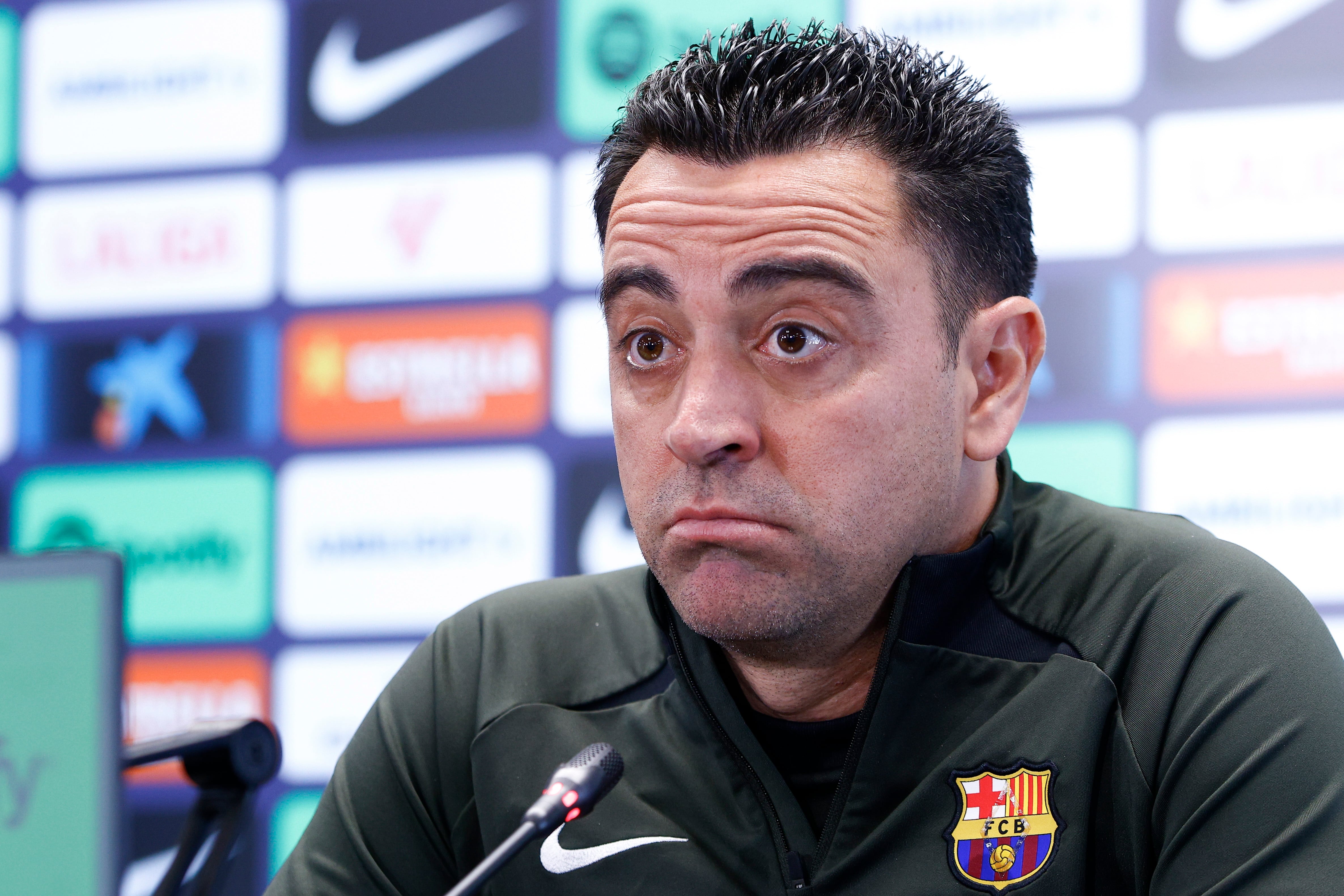 El entrenador del FC Barcelona, Xavi Hernández, durante una rueda de prensa