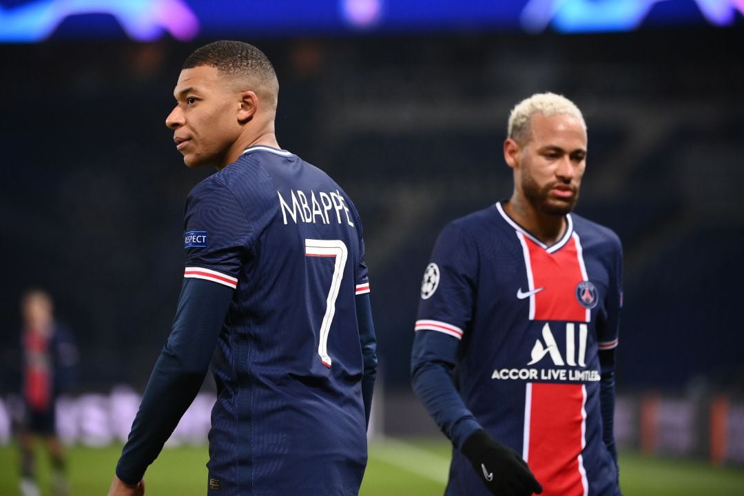 Kylian Mbappé y Neymar Jr. en un partido con el PSG