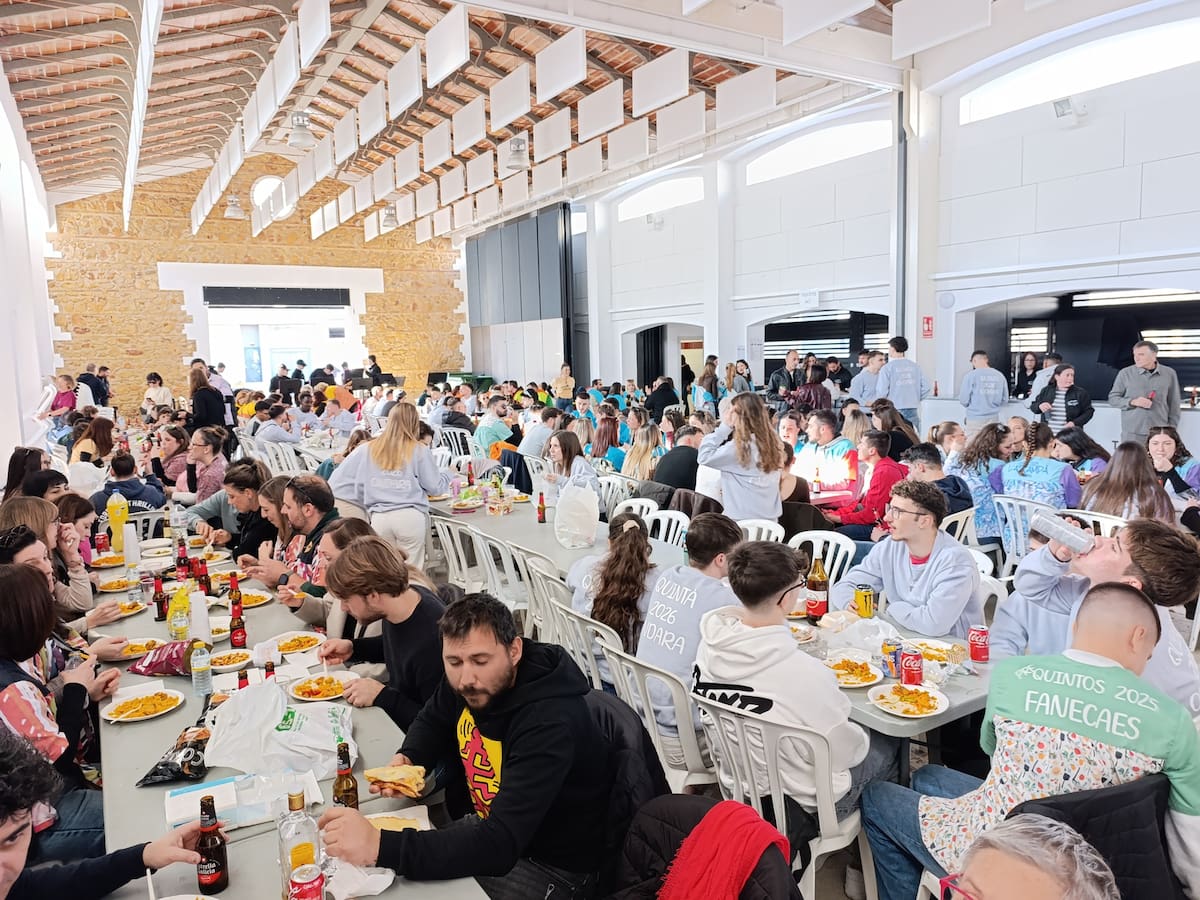 Ondara celebra un Mig Any de Sant Jaume multitudinario pese a la suspensión "dels carretons" por el viento