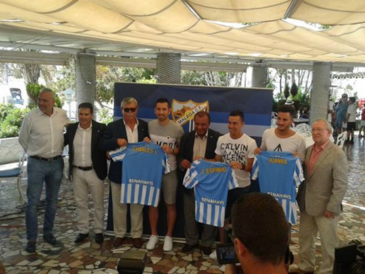 Juan Carlos: "A mí me tira más jugar de lateral"