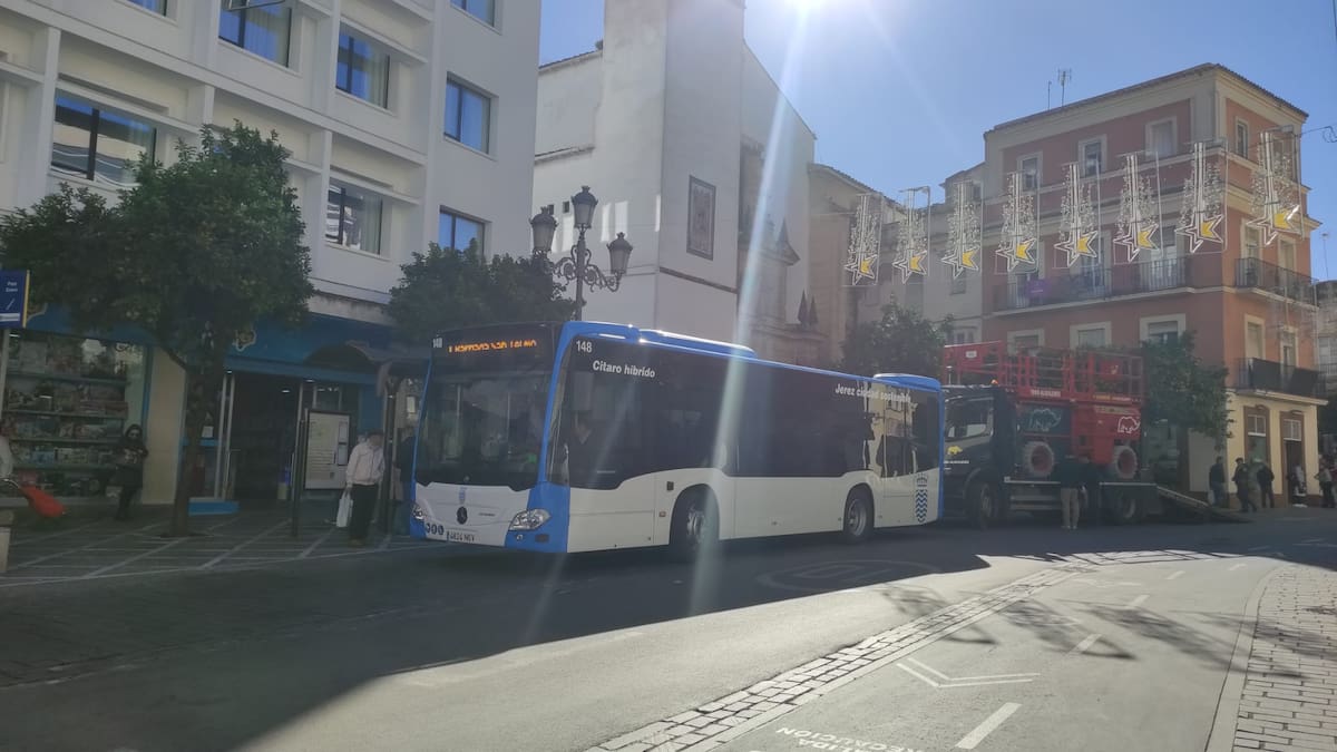 El servicio de autobuses lanzadera finaliza con un incremento de viajeros de un 23%