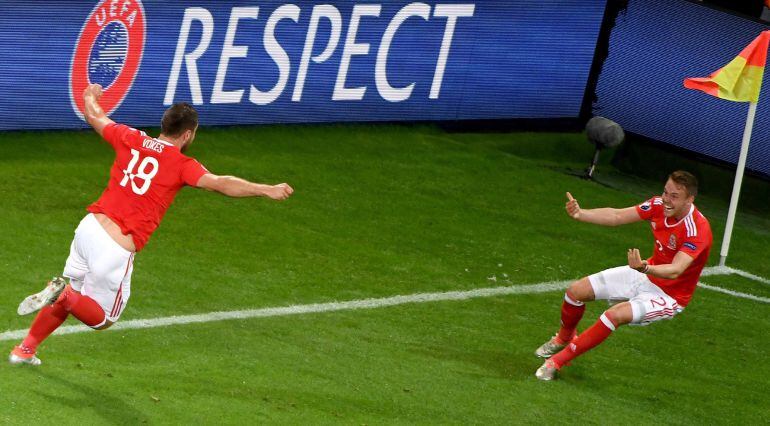 Sam Vokes celebra su gol ante Bélgica para meter a gales en las semifinales. 