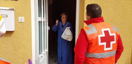 Voluntario de Cruz Roja