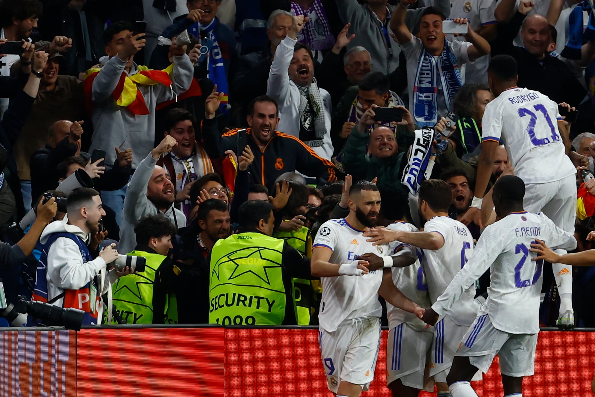 El delantero del Real Madrid celebra el tercer gol ante el Manchester City