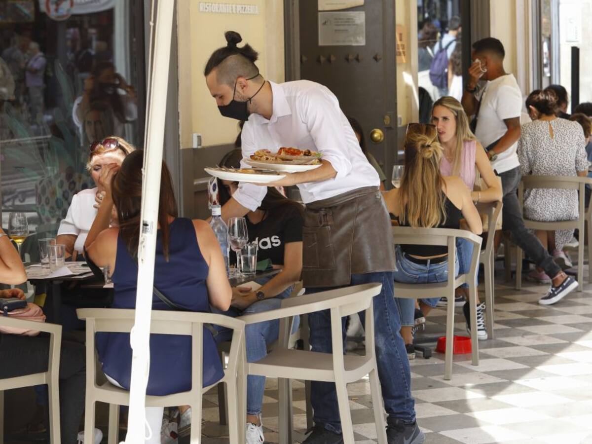 Nueve de cada diez contratos firmados por jóvenes en 2021 fueron temporales