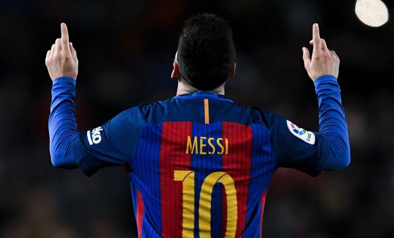 Messi celebra su tanto en el encuentro frente al Espanyol