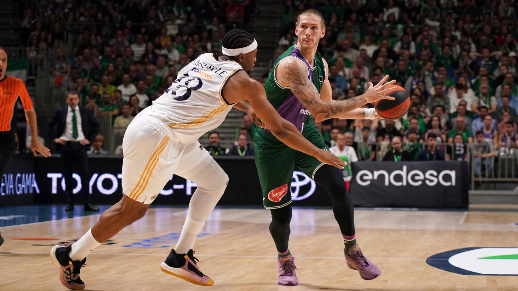 El Unicaja no pudo con el Real Madrid en un partido muy emocionante que se resolvió en los instantes finales