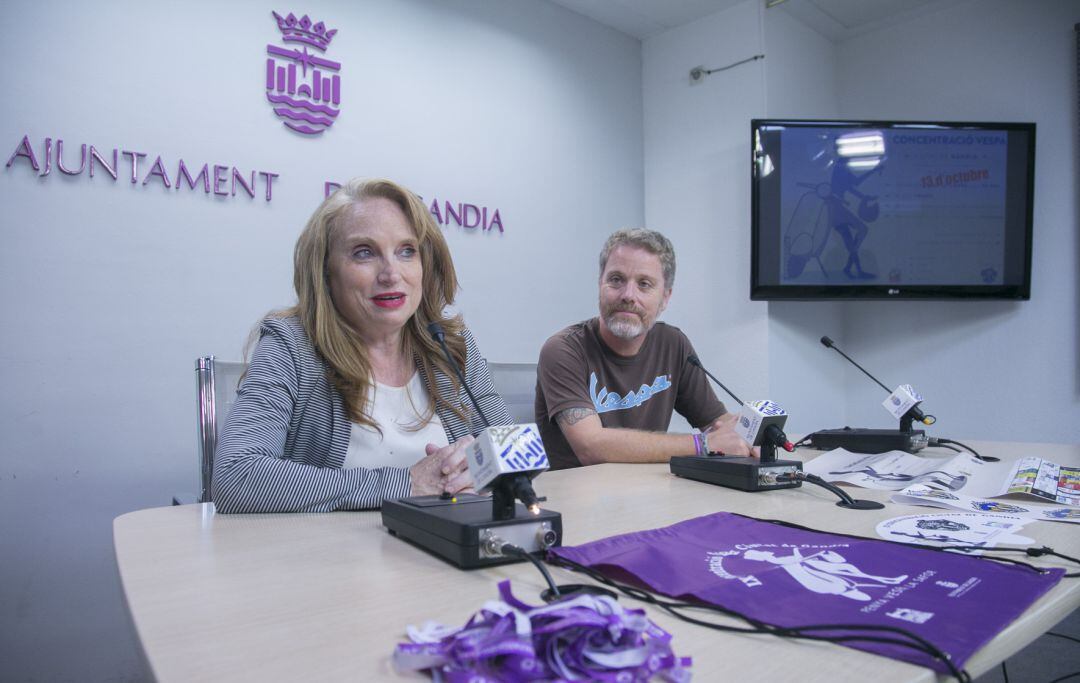 Presentación de la Concentración de Vespas en Gandia. 