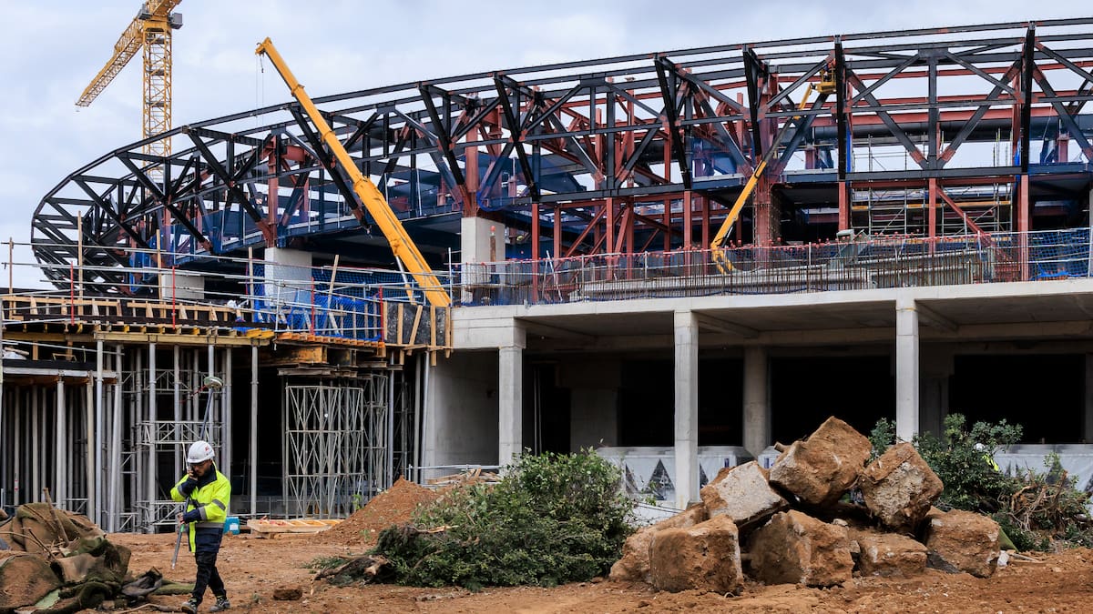 L'obra del Camp Nou continua sense l'ampliació d'hores prevista