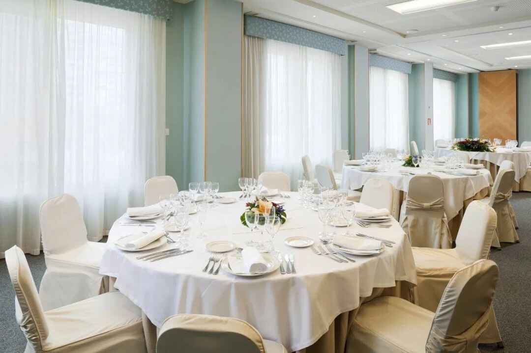 Una sala de banquetes en un hotel de Alicante.