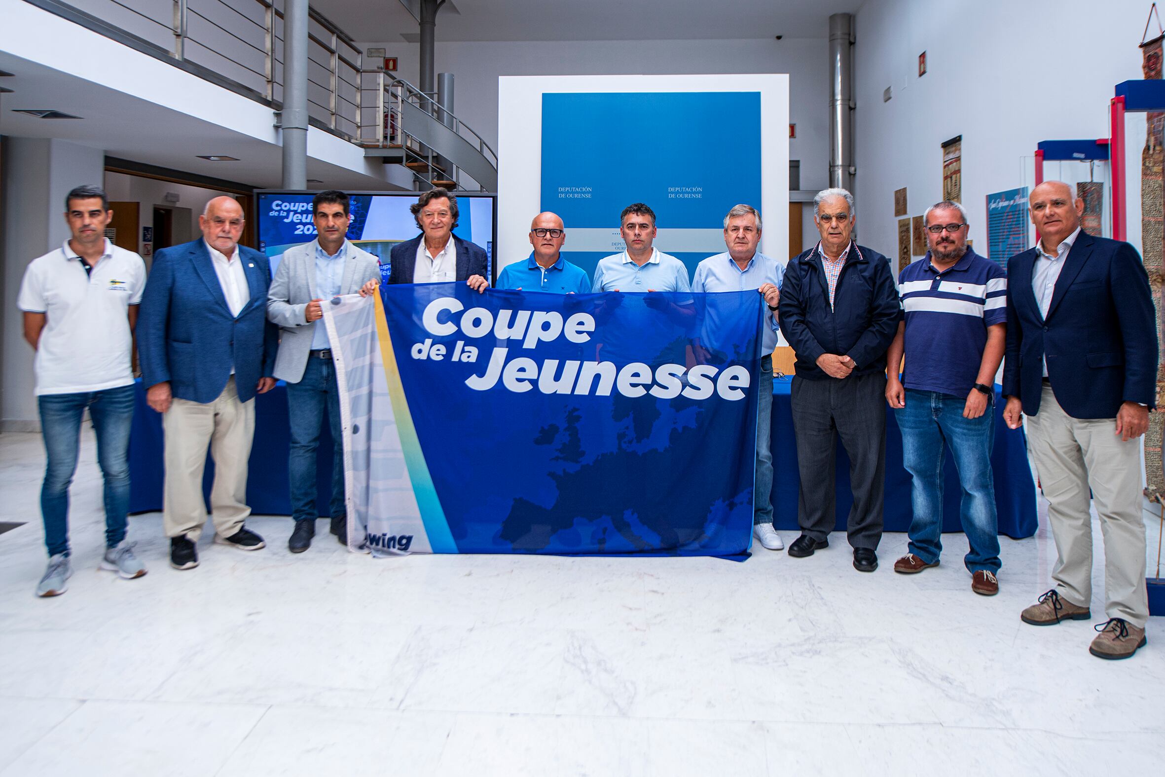 -12.30 horas: Presentación da Coupe de la Jeunesse 2022.- O presidente da Deputación, Manuel Baltar, presenta a Coupe de la Jeunesse 2022. Estará acompañado polo alcalde de Castrelo de Miño, Avelino Pazos, o secretario xeral para o Deporte, José Ramón Lete Lasa, o delegado da Xunta de Galicia, Gabriel Alén, o vicepresidente da Federación Española de Remo, Ricardo Unzueta, o presidente da Federación Galega de Remo, José Manuel Seijas, o director xeral de Caldaria, Javier Soto, e a presidenta do Club Náutico de Castrelo de Miño, Beatriz Alberte. 