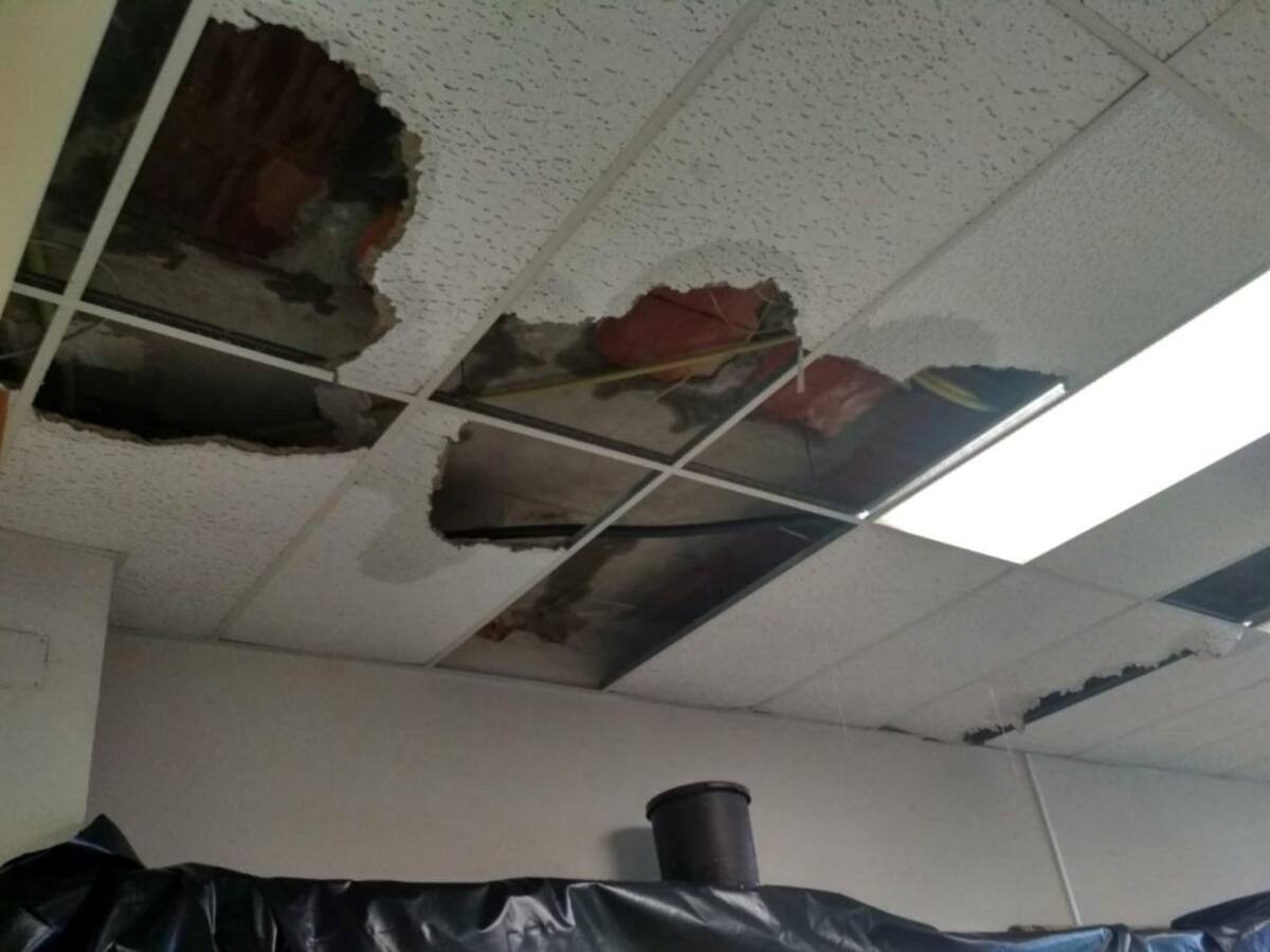 La Facultad de Filosofía y Letras se cae a pedazos