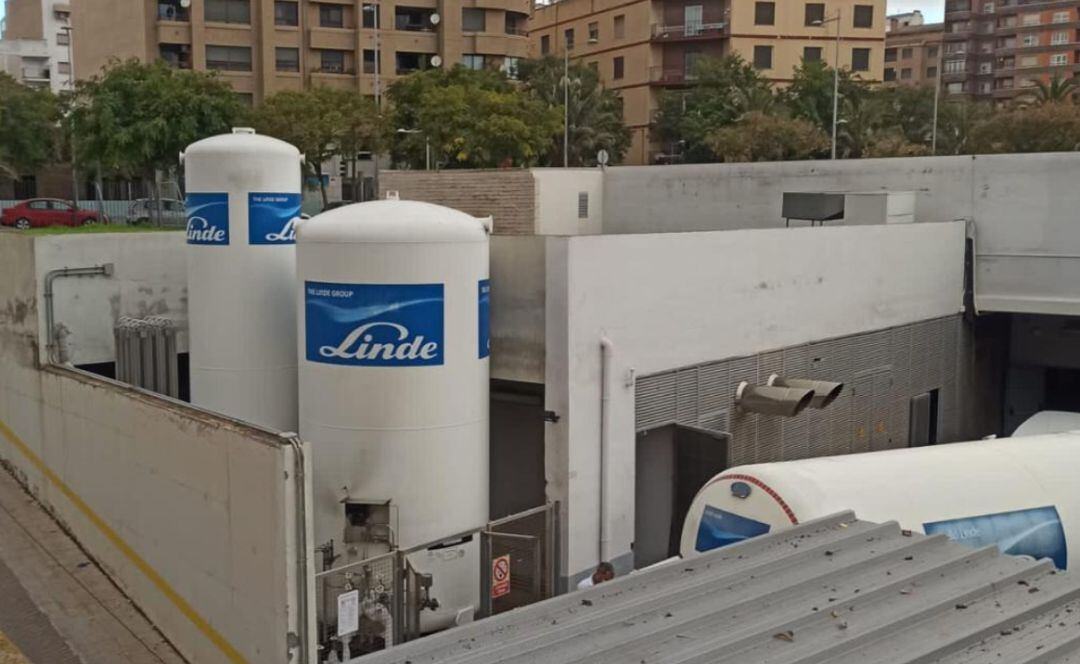 Un incendio en un cuadro eléctrico del Hospital Provincial de Castellón deja a un hombre herido