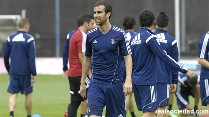 Mikel González en un entrenamiento de esta pretemporada en Zubieta