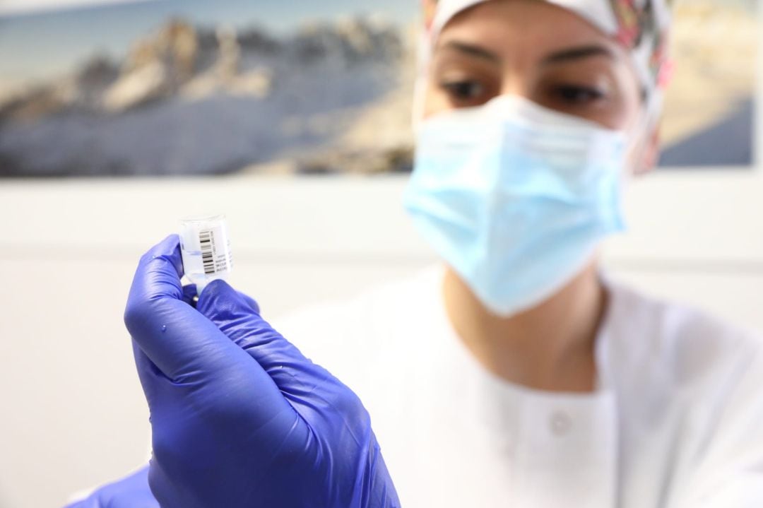 Aragón distribuirá este lunes 20.303 vacunas de Pfizer y Moderna