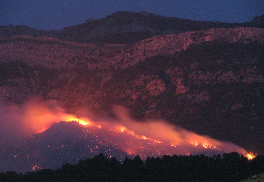 Imatge de l'incendi d'Horta de Sant Joan, fa 12 anys