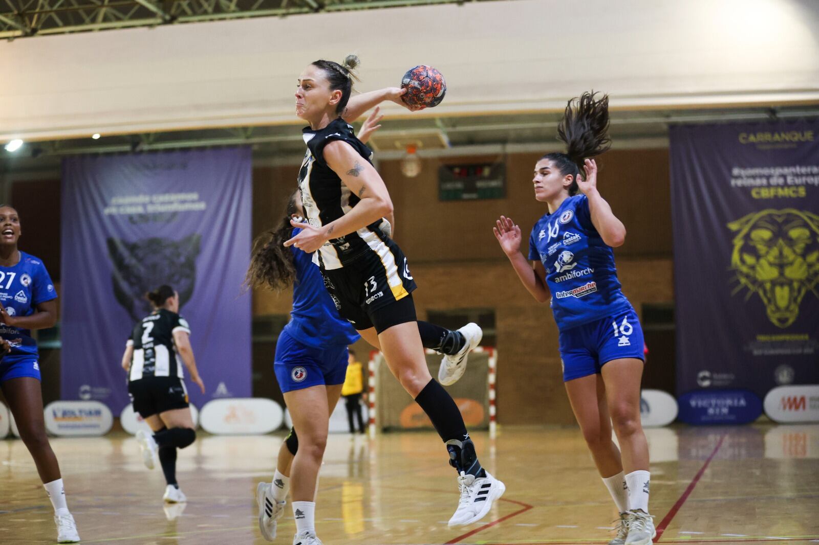 El Costa del Sol se dio un festín ante el Sao Pedro do Sul en la competición europea