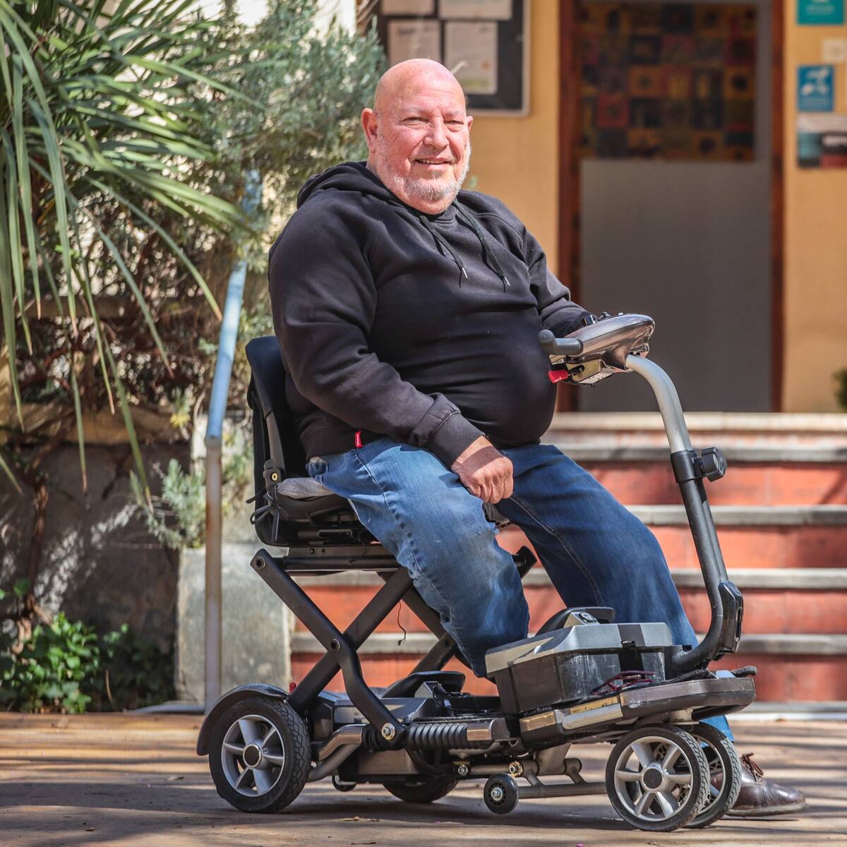 AMFI firma un convenio para la reparación gratuita de scooters o sillas de ruedas eléctricas