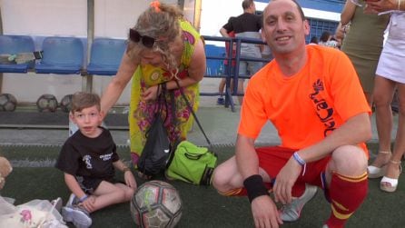 Rodrigo junto a sus padres Josefina y Ángel, que como Guardia Civil tambien partició en el encuentro deportivo