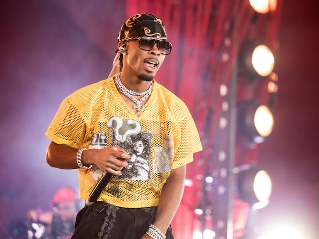 D4vd actuando en Coachella en 2025