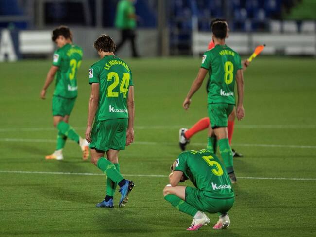 Desesperación de los jugadores de la Real tras perder en Getafe