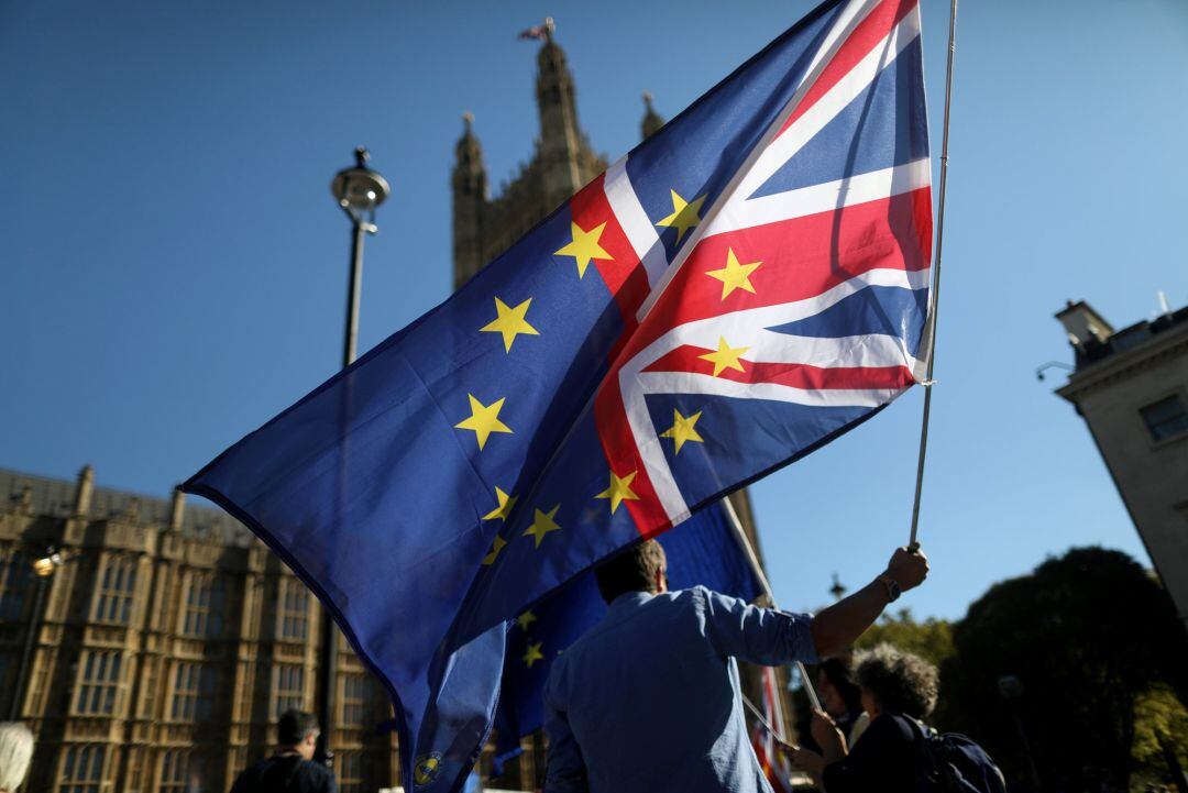 Protestas a las puertas del Parlamento británico, en Londres