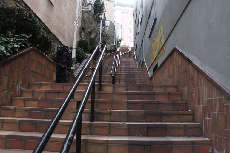 Les escales que comuniquen les avingudes de les Escoles i del Pessebre d'Escaldes-Engordany.