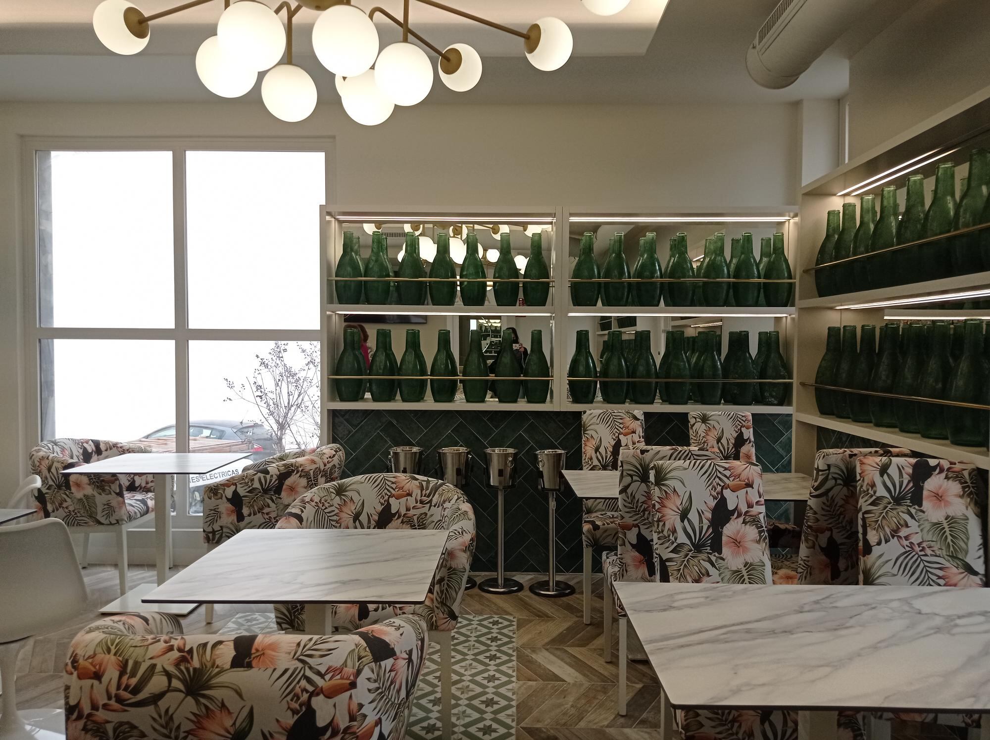 El Paso Blanco inaugura su nuevo restaurante Tr3s en la casa del paso