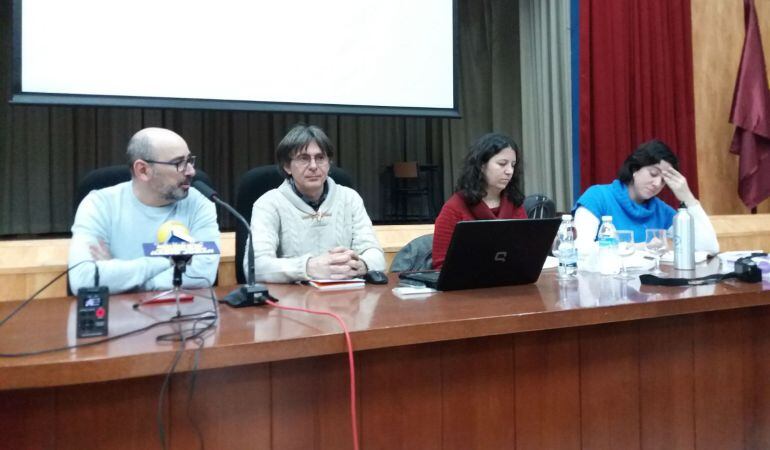 Momento de la intervención del concejal de Agrigultura, Juan Caballero (primero a la izquierda) en la presentación