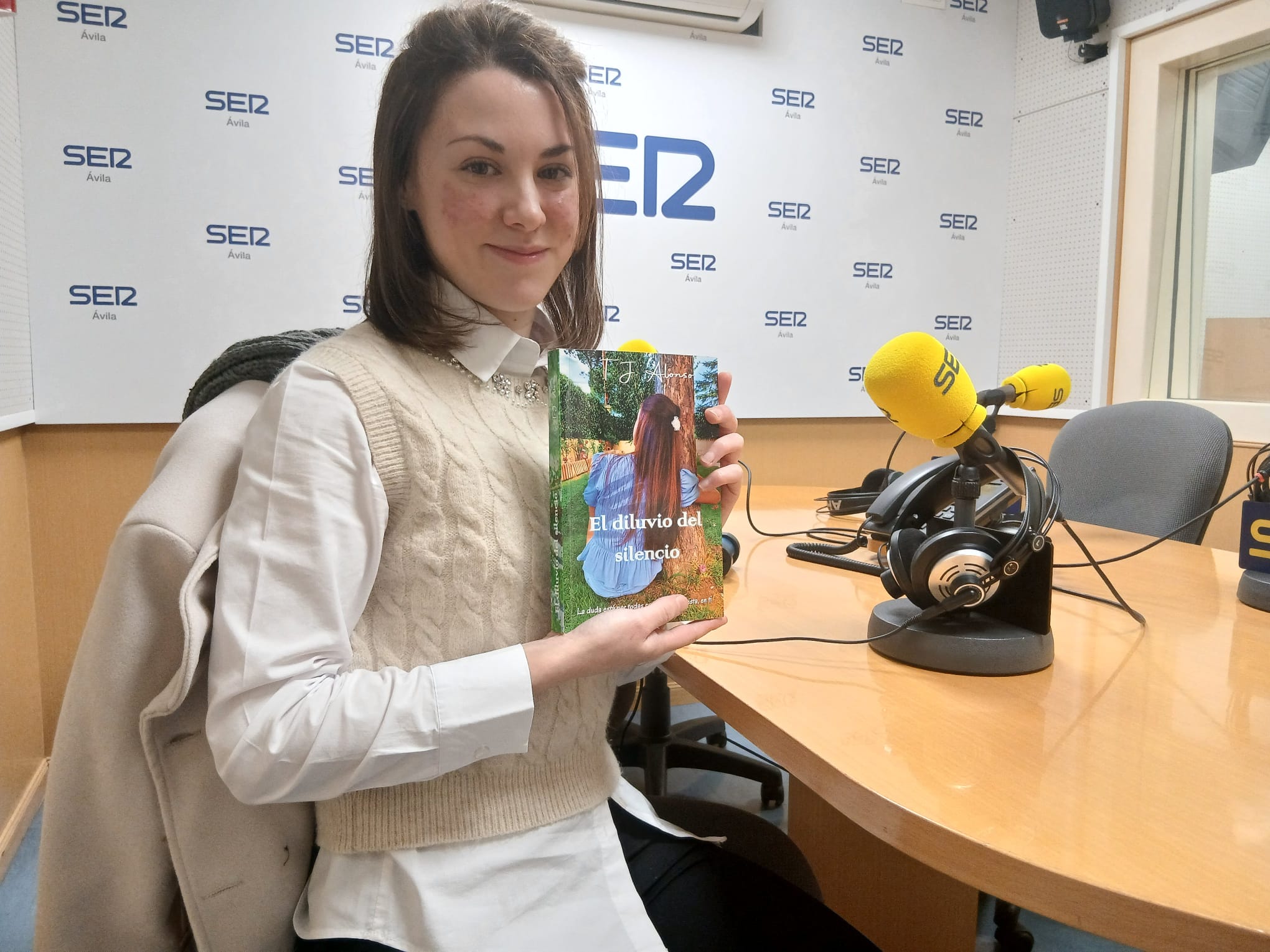 Tamara en los estudios de Ser Ávila