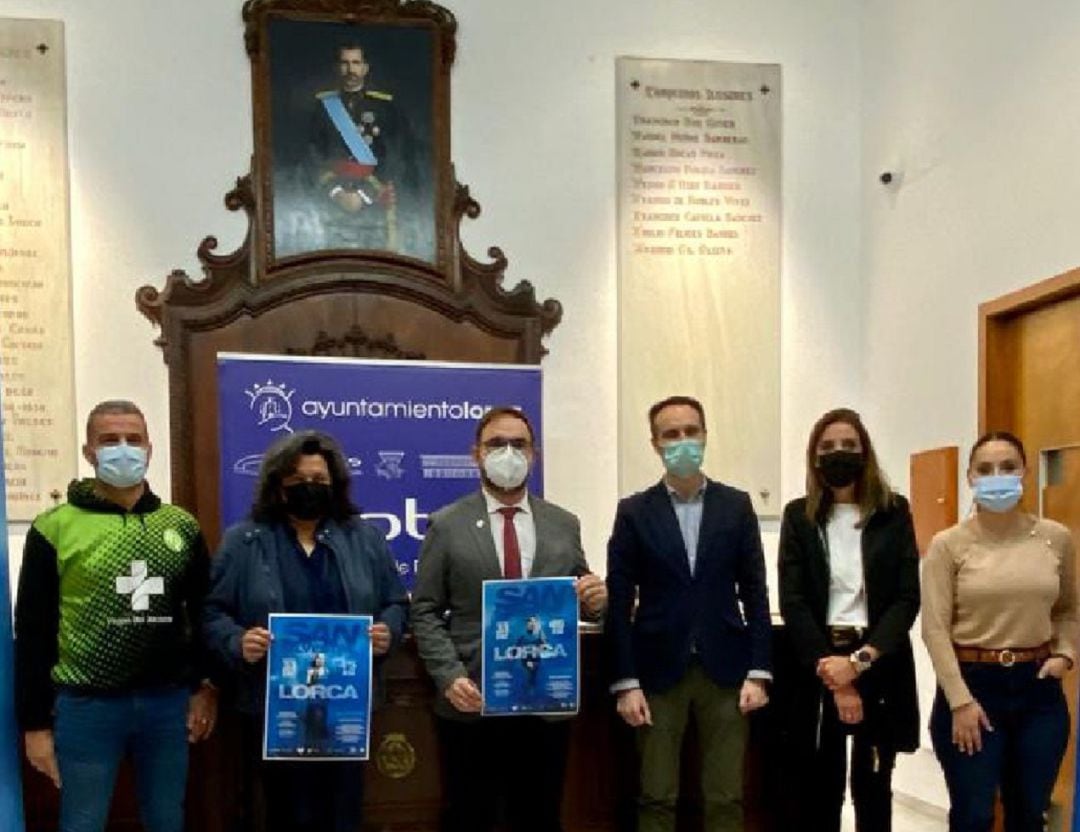 La carrera San Silvestre de Lorca a beneficio de la Asociación de Alzheimer.