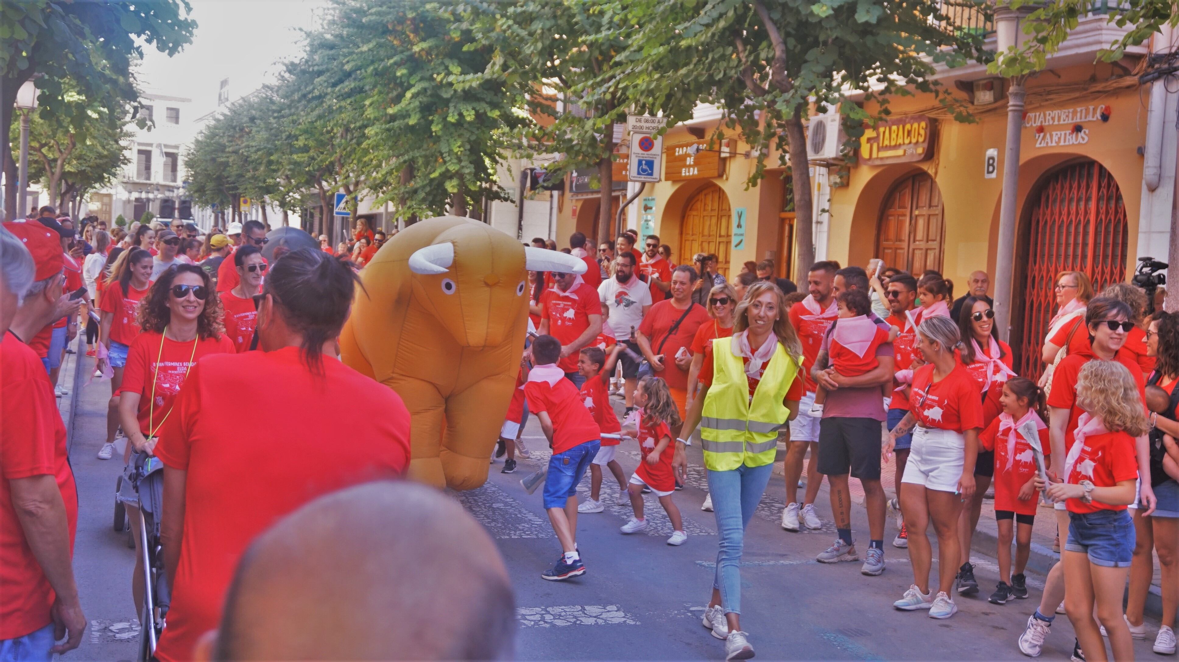 Niños y adultos se divierten con este evento benéfico