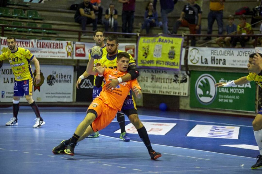 La defensa ribereña está siendo uno de los baluartes del equipo en el proyecto actual.